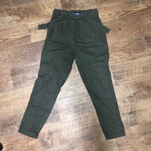 Paperbag Mom-fit pants!